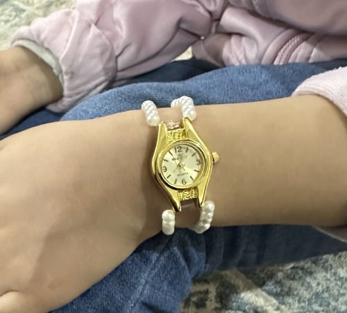 ساعة لولو مناسبه لحديثي الولادة ومافوق الرجاء كتاب...