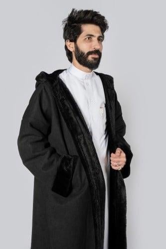 فروه رجالي لون اسود فروة ناعم لايسبب الحساسية