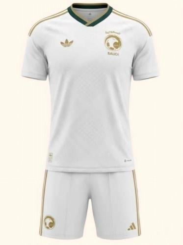 طقم المنتخب السعودي كأس العالم الون الابيض الجديد...