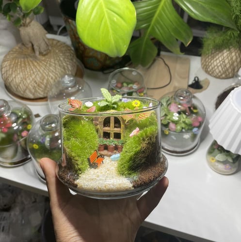 الحديقة السرية (صغير )