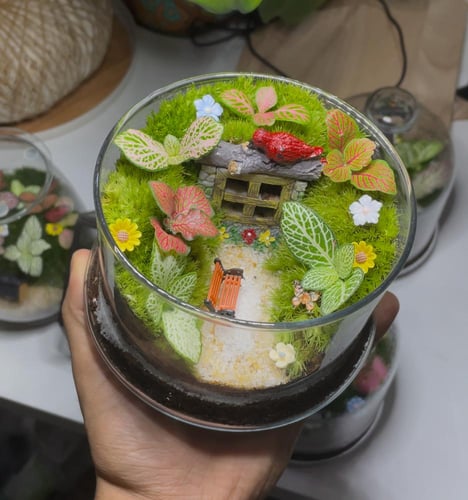 الحديقة السرية (صغير )