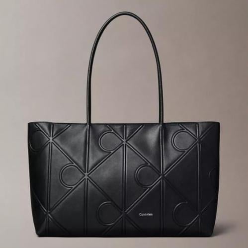 حقيبة كالفين كلاين توت تصل خلال ٢-٤ اسابيع