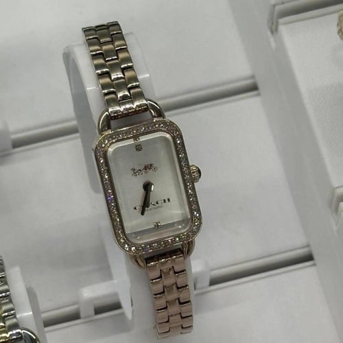 ساعة كوتش تصل خلال ٢-٤ اساببع