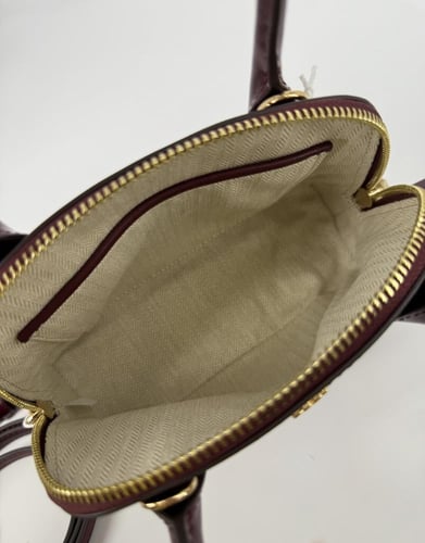 حقيبة توري بورش ايمرسون دوم لماع عنابي فوري | Tory...