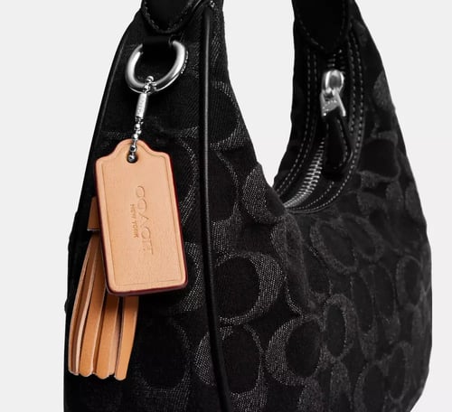 حقيبة كوتش ميني كارمن جنز تصل خلال ٢-٤ اسابيع