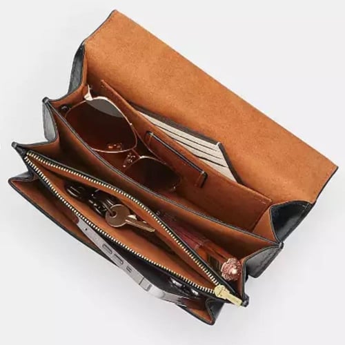 حقيبة كوتش كلير تصل خلال ٢-٤ أسابيع