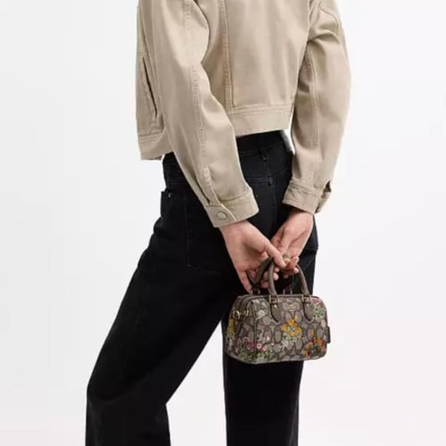 حقيبة كوتش ميني روان قماش مورد تصل خلال ٢-٤ اسابيع