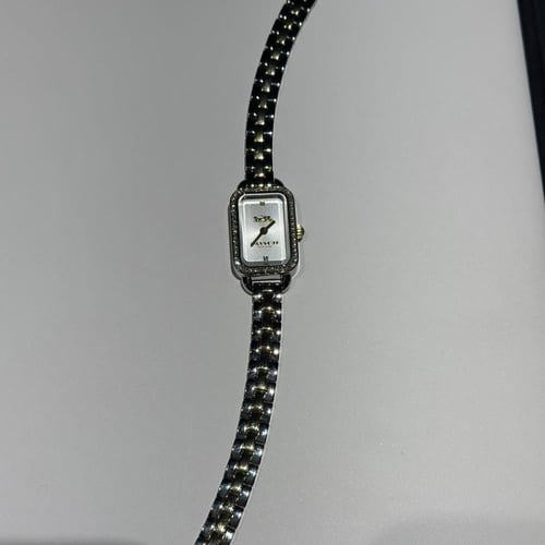 ساعة كوتش تصل خلال ٢-٤ اساببع