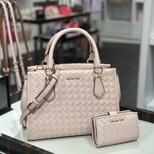 حقيبة مايكل كورس مارلين ساتشل تصل خلال ٢-٤ أسابيع...