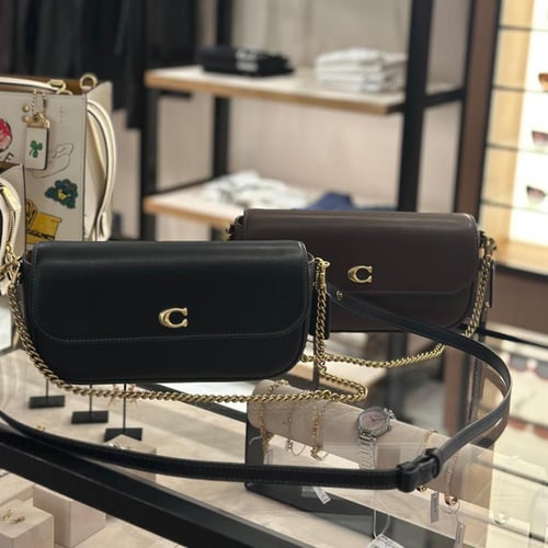 حقيبة كوتش بروك تصل خلال ٢-٤ اسابيع