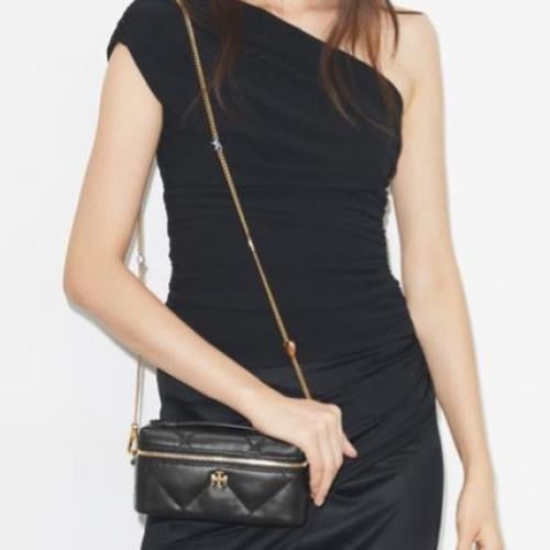 حقيبة توري بورش كيرا دايموند أسود تصل خلال ٢-٤ أسا...