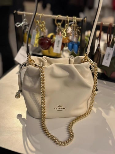 حقيبة كوتش فاي بوكت تصل خلال ٢-٤ أسابيع Faye Mini...