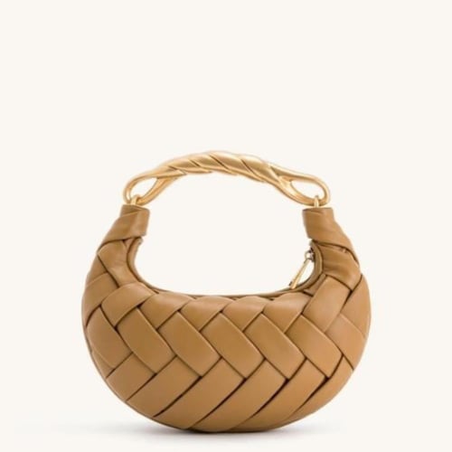 حقيبة جي دبليو تصل خلال ٣-٥ أيام