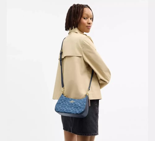 شنطة كوتش تيري شولدر جنز تصل خلال ٢-٤ اسابيع