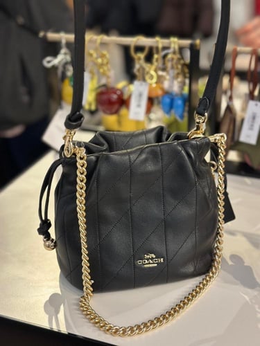 حقيبة كوتش فاي بوكت تصل خلال ٢-٤ أسابيع Faye Mini...