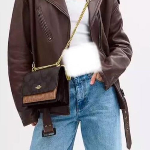 حقيبة كوتش كلير تصل خلال ٢-٤ اسابيع