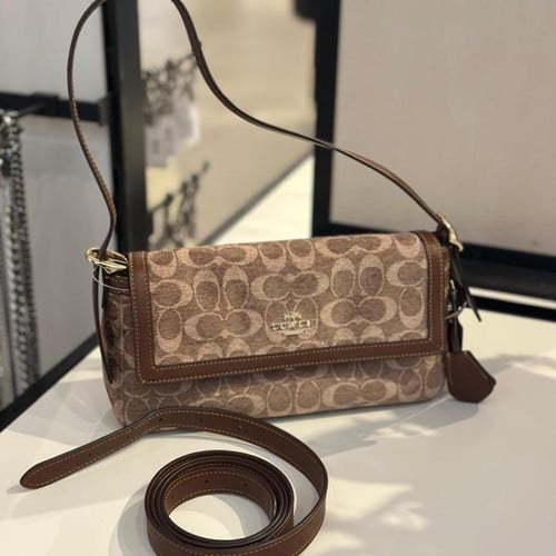 حقيبة كوتش ايتا سمول كتف بغطاء من شينيل سيقنتشر فو...