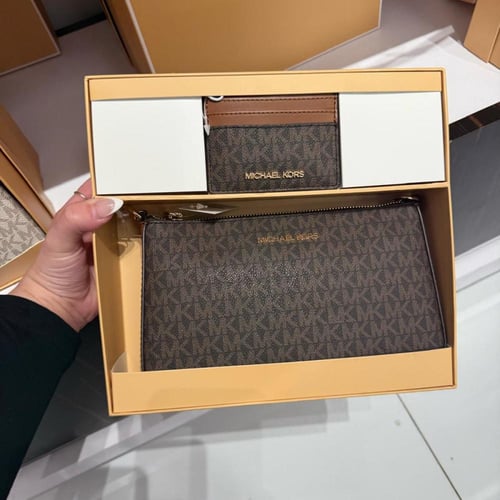 حقيبة مايكل كورس مع كارد هولدر فوري Michael Kors C...