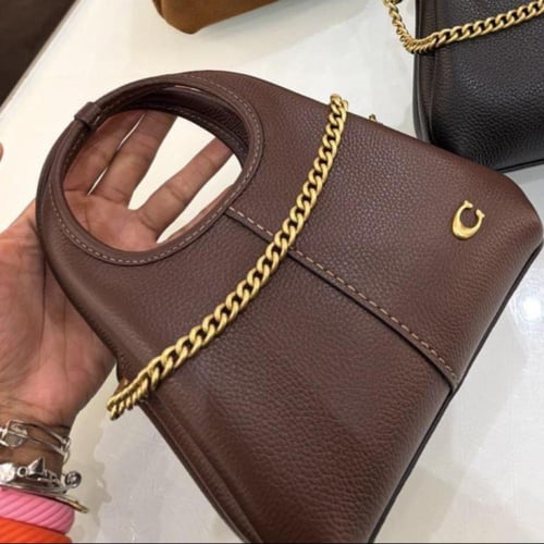 حقيبة كوتش لانا 19 ميني يصل خلال ٢-٤ اسابيع