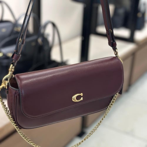 حقيبة كوتش بروك تصل خلال ٢-٤ اسابيع