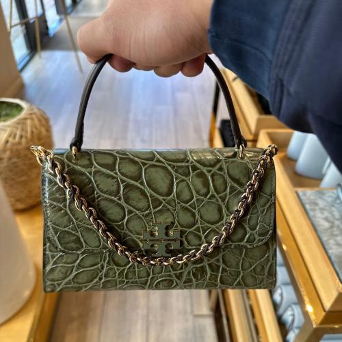 شنطة توري بورش برتن زيتي توب هاندل تصل خلال ٢-٤ أس...