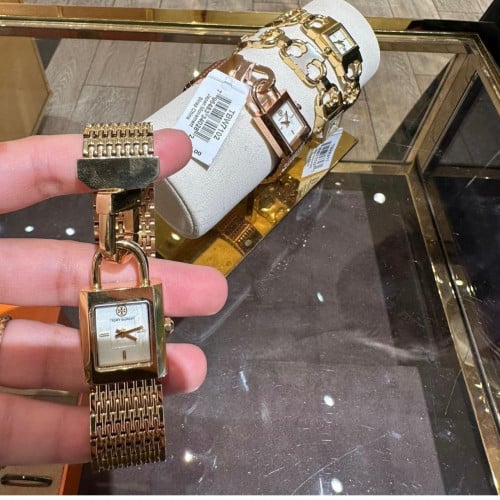 ساعة توري بورش فوري