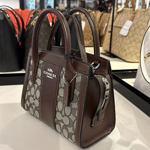 حقيبة كوتش اندريا كاري فوري