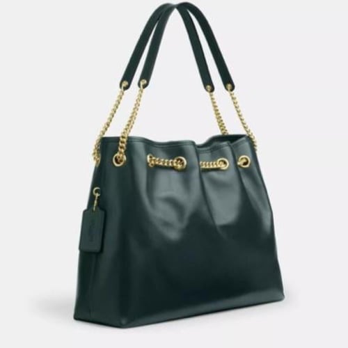 حقيبة كوتش ايڤلن تصل خلال ٢-٤ أسابيع