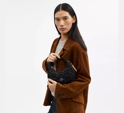 حقيبة كوتش ميني كارمن جنز تصل خلال ٢-٤ اسابيع