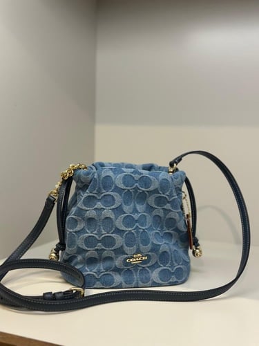 حقيبة كوتش فاي بوكت جنز تصل خلال ٢-٤ أسابيع Faye M...