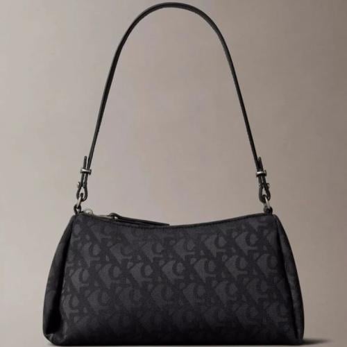 حقيبة كالفين فوري