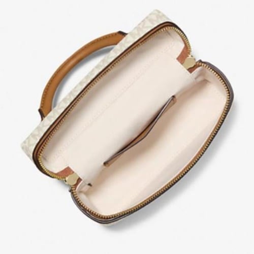 حقيبة مايكل كورس جنا فنيتي تصل خلال ٢-٤ اسابيع