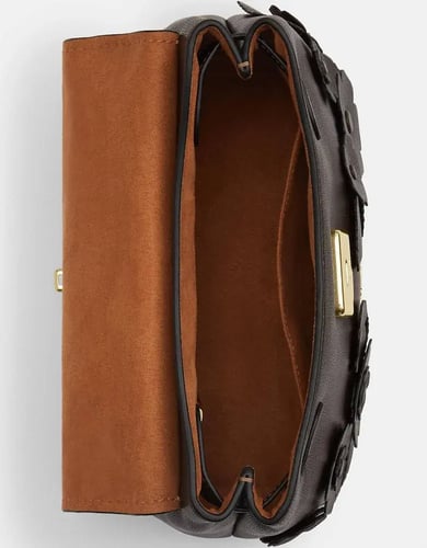 حقيبة كوتش ايموري بمقبض علوي مع زهور مطبقة تصل خلا...