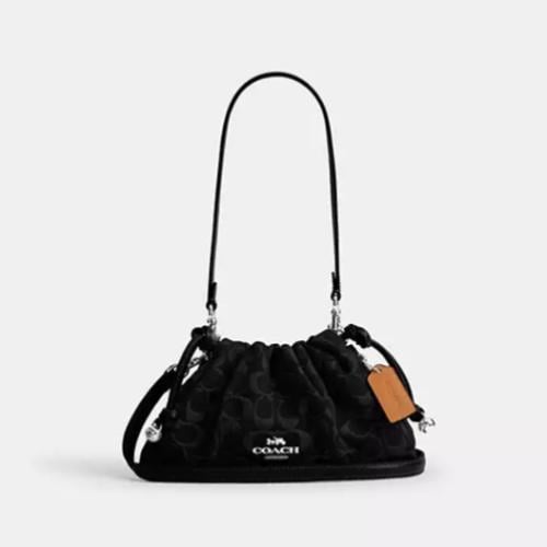 حقيبة كوتش فاي كتف سيغنتشر دنيم تصل خلال ٢-٤ أسابي...