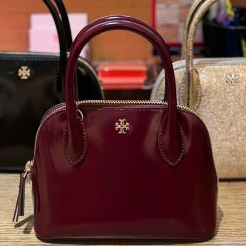 حقيبة توري بورش ايمرسون دوم لماع عنابي فوري | Tory...