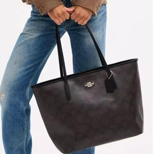 حقيبة كوتش لارج سيتي توت تصل خلال ٢-٤ اسابيع