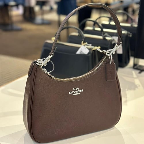 حقيبة كوتش تيري هوبو شولدر يصل خلال ٢-٤ اسابيع