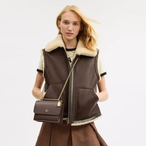 شنطة كوتش ميني كلير يصل خلال ٢-٤ اسابيع