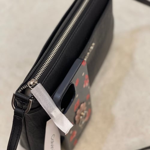 حقيبة كالفين كلاين تسليم فوري