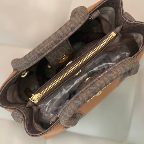 شنطة مايكل كورس اوستن ساتشل فوري