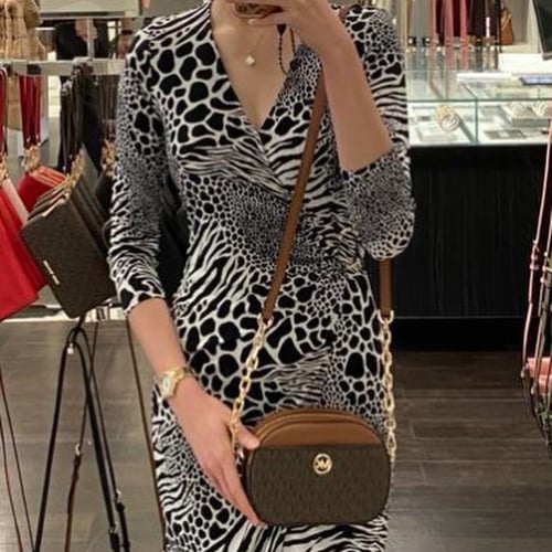 حقيبة مايكل كورس جلام بيضاوي فوري