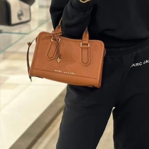 مارك جاكبس فوري