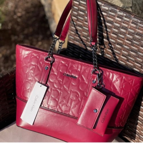 شنطة كالفين كلاين توت تسليم فوري