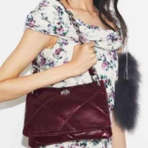 حقيبة توري بورش سمول كيرا دايموند تصل خلال ٢-٤ أسا...