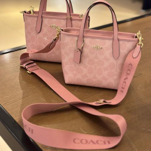 حقيبة كوتش ميني سيتي توت وردي فوري Coach Mini City...