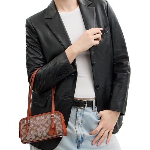 حقيبة كوتش تصل خلال ٢-٤ اسابيع