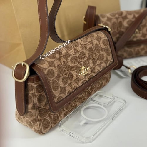 حقيبة كوتش ايتا سمول كتف بغطاء من شينيل سيقنتشر فو...