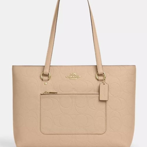 حقيبة كوتش ستيشن توت تصل خلال ٢-٤ اسابيع