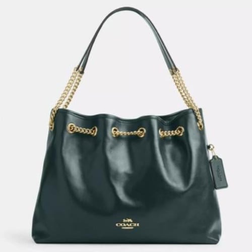 حقيبة كوتش ايڤلن تصل خلال ٢-٤ أسابيع