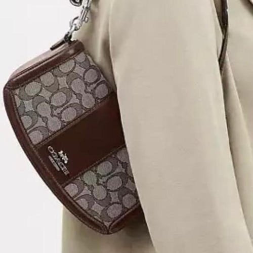 حقيبة كوتش اندريا شولدر فوري